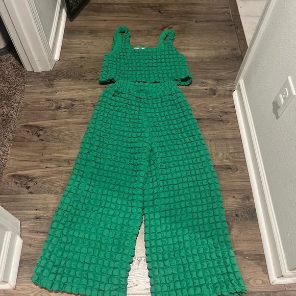 BUDDY LOVE
MERITT TWO PIECE SET EMERALD - Picture 4 of 13